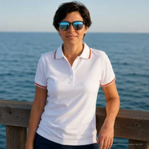Polo blanco mujer con bandera de España en cuello y mangas