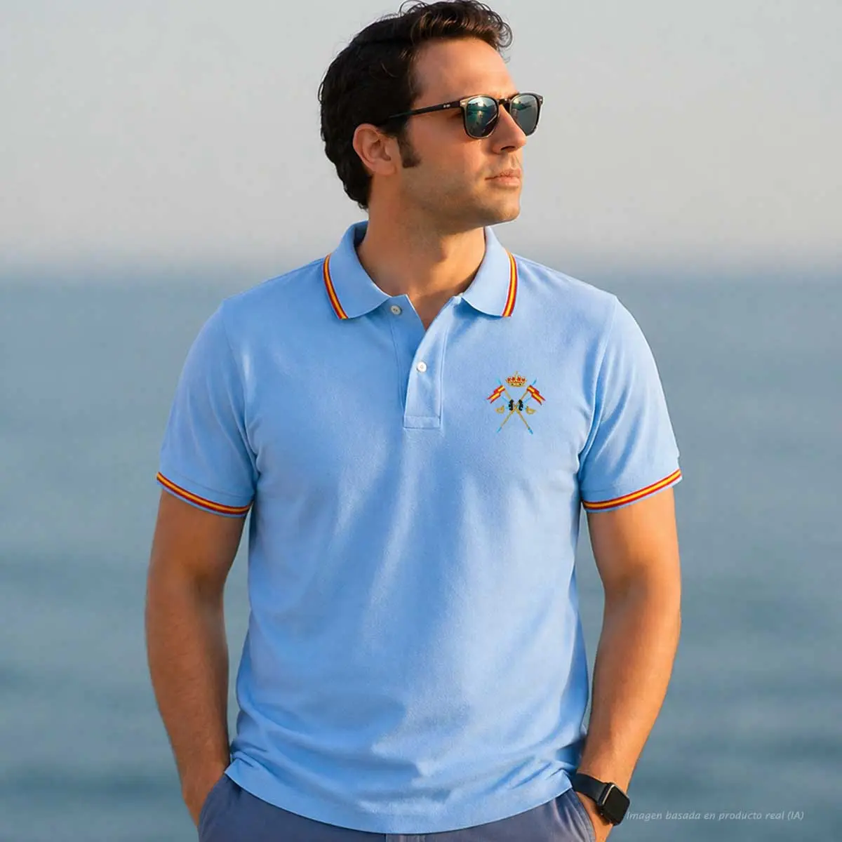 Polo caballería española celeste hombre con emblema bordado