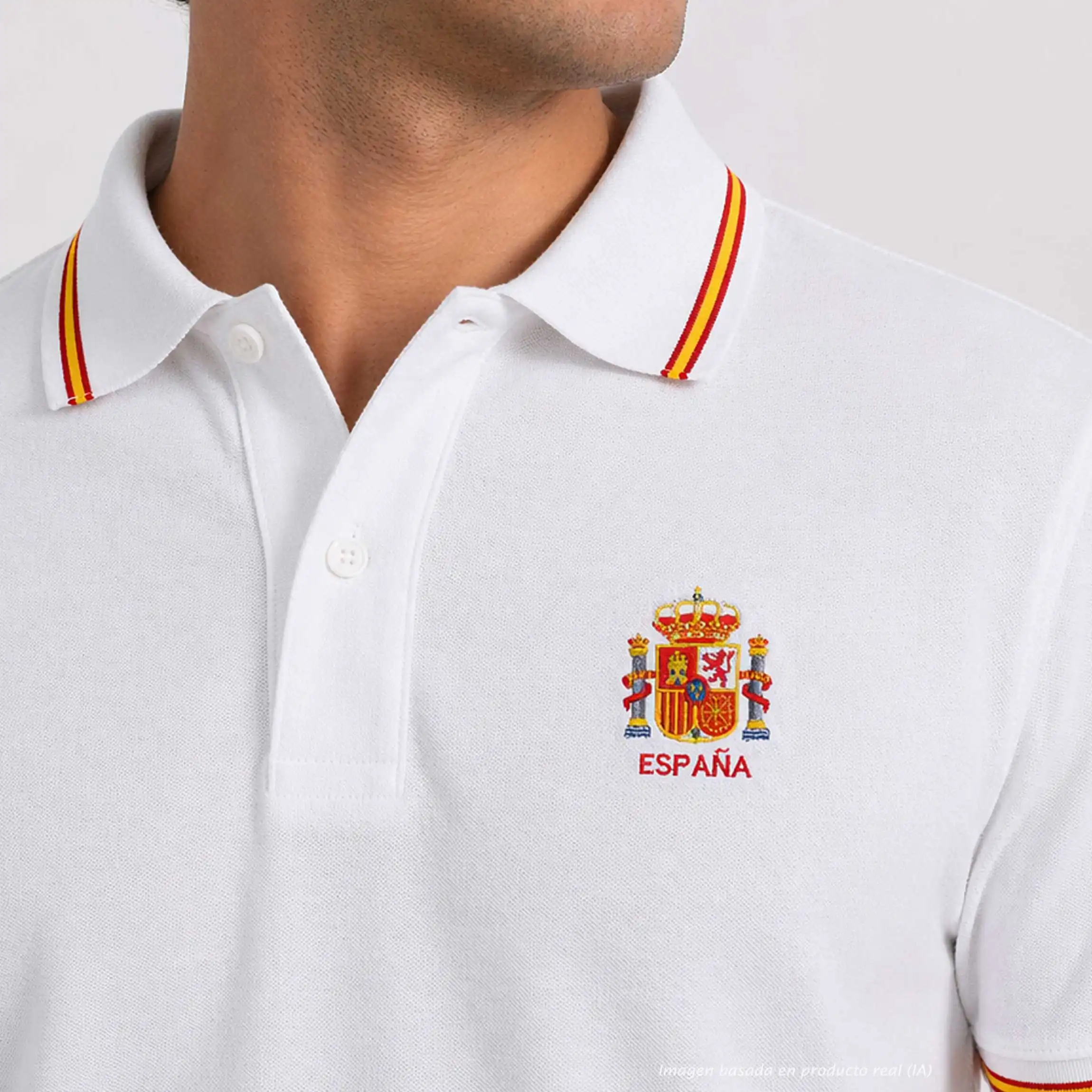 escudo de España bordado en polo blanco de hombre