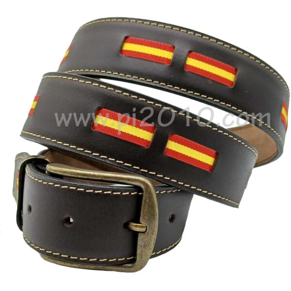 Cinturón de piel con la bandera de España