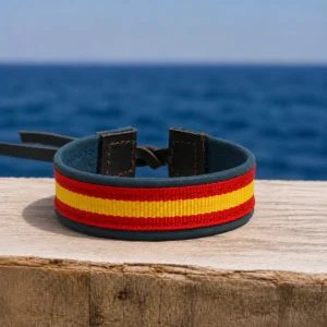 Pulsera de nobuk marino con bandera de España